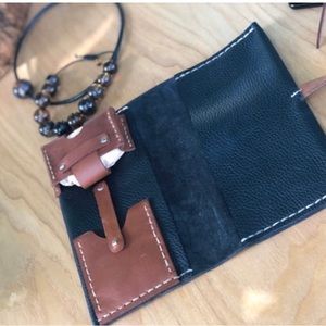 Premium leather Cigar Case small. Hand sewn. New in box.